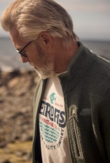 Heritage Surf Front Print Graphic T-Shirt Dusty White